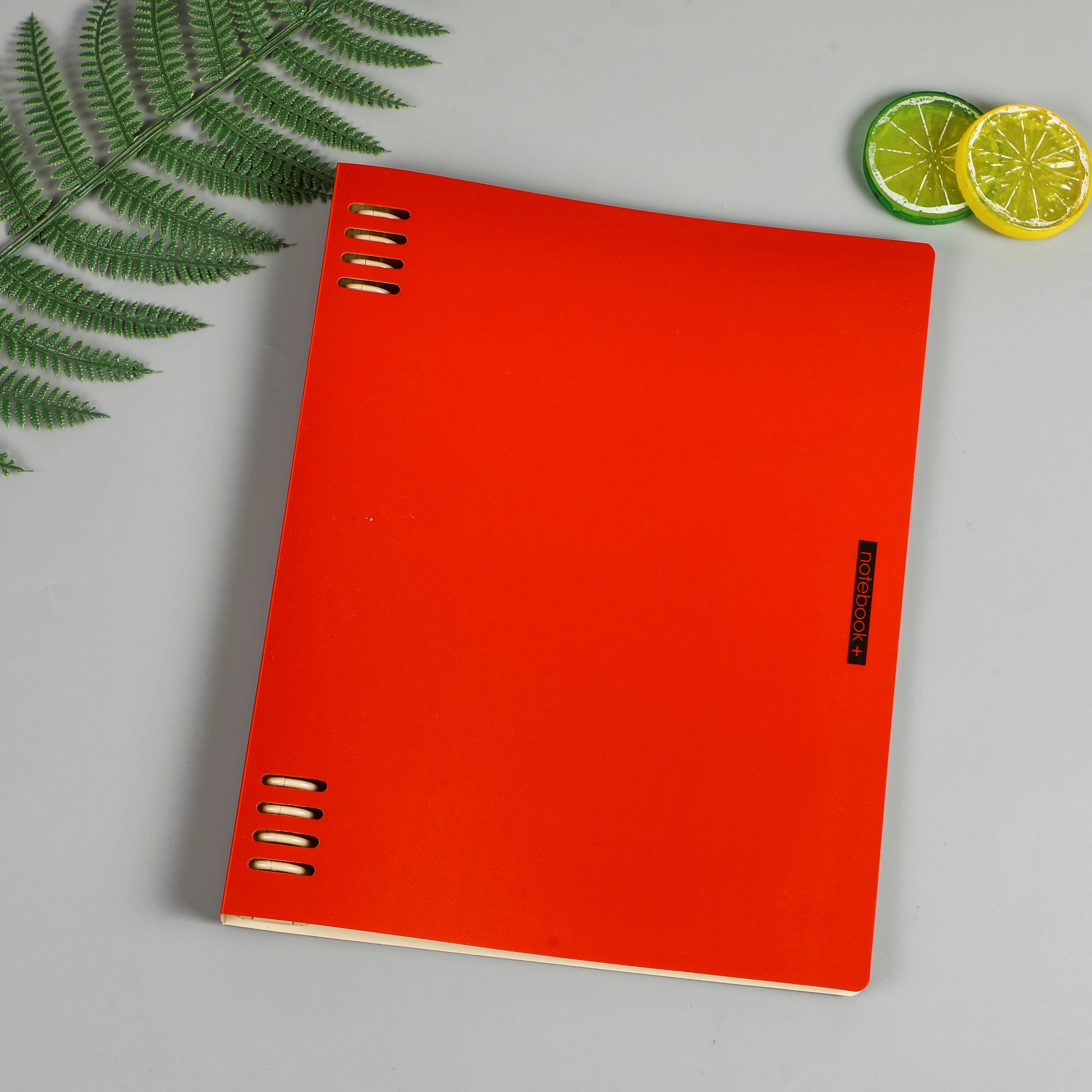 Compact eight hole replaceable core detachable notebook with non irritating hand paper B5 notebook
